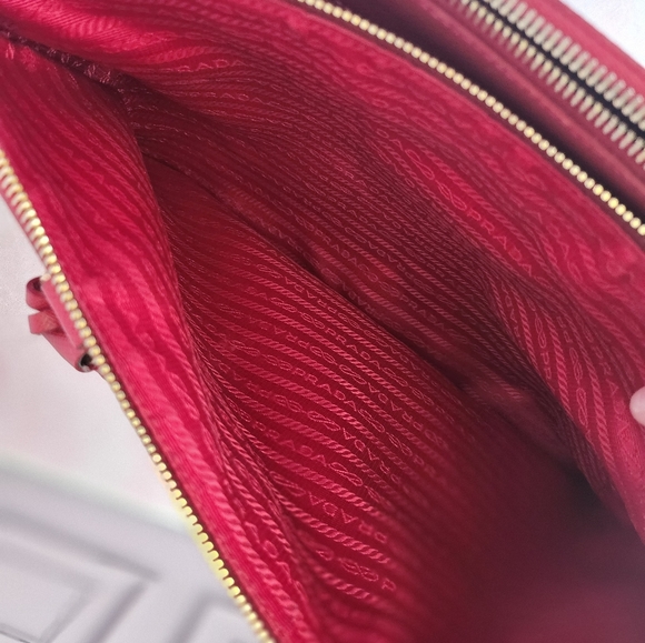 Prada Saffiano Hot Pink Purse AUTHENTIC - Picture 15 of 16